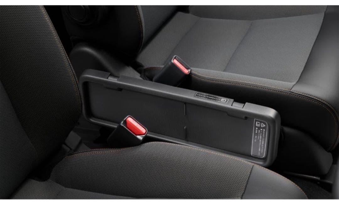 新型フリード GT系：純正 折りたたみセンターテーブル