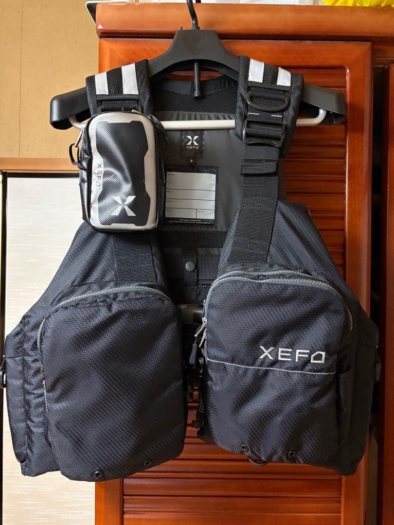XEFO ブラック フィッシングベスト