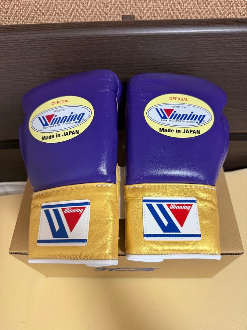 ウイニング winning ボクシンググローブ 8オンス 紐式 紫／金