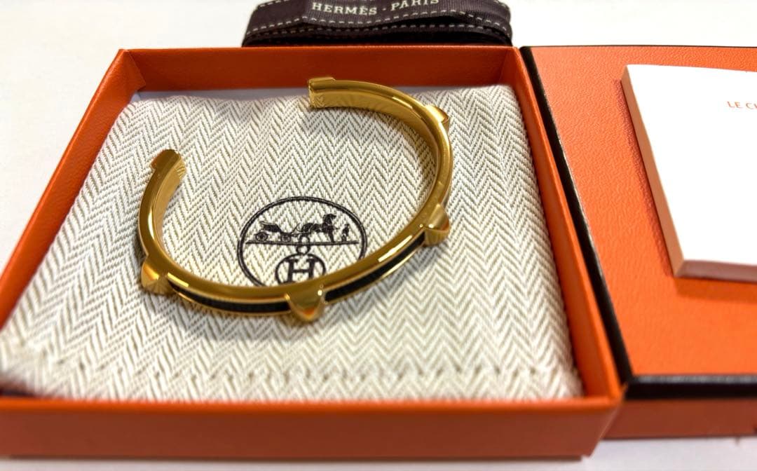 新品未使用　エルメス ブレスレット バングル 黒 HERMES アテナ メドール