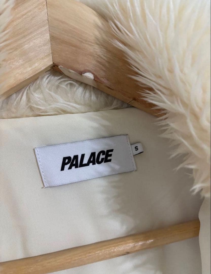 palace ファー