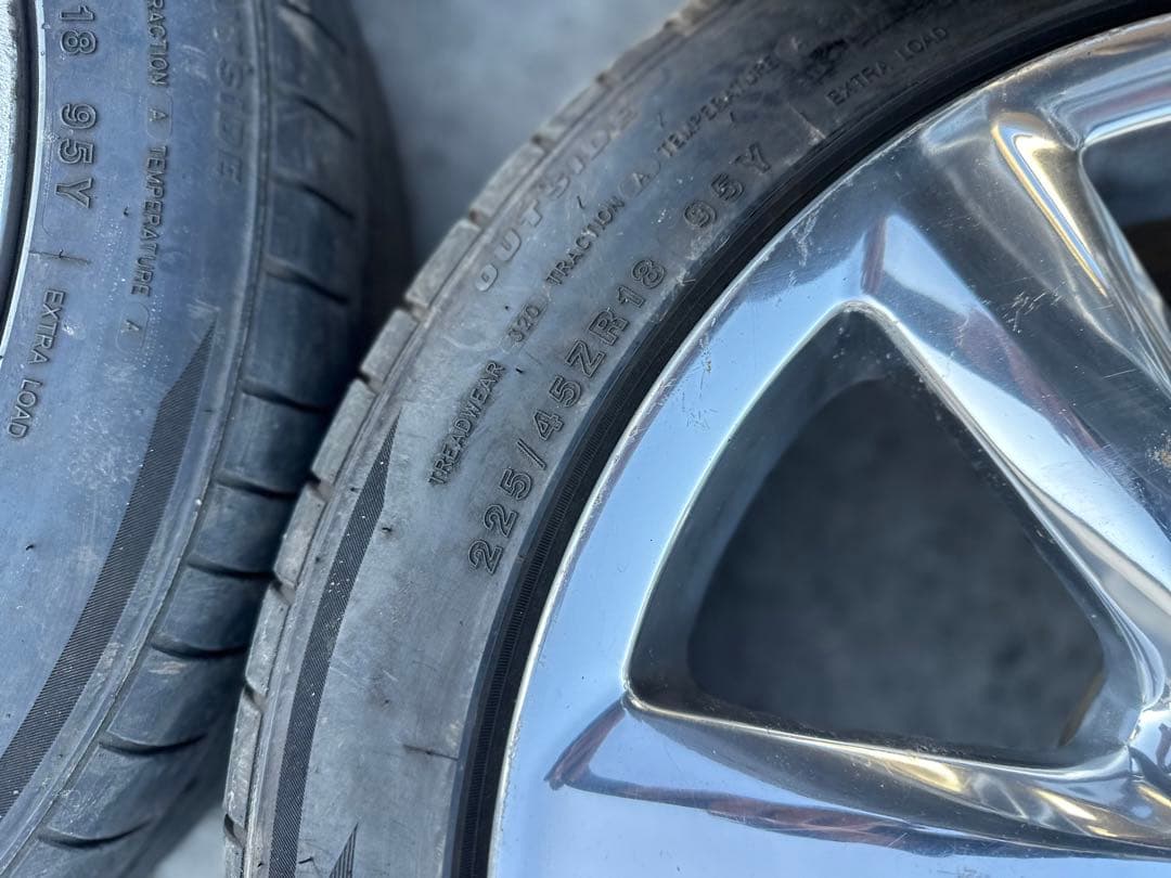 トヨタ　18 ゼロ　クラウン　メッキ純正ホイールタイヤ　4本225/45R18