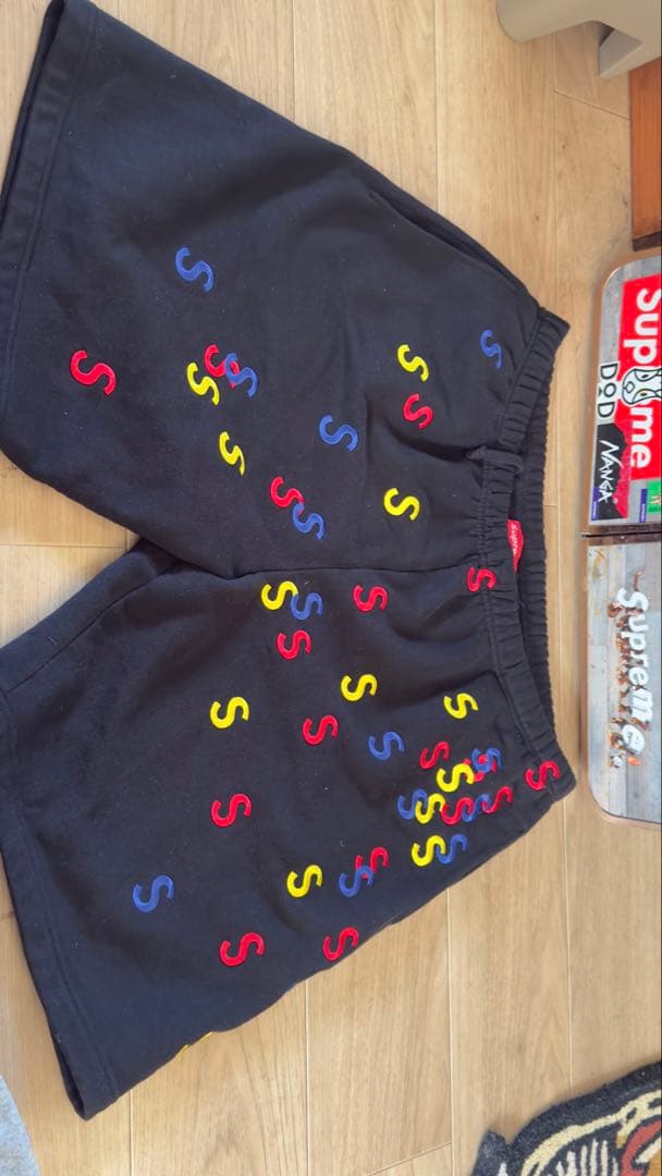 限定　2020 SUPREME カラフル刺繍 ショートパンツ