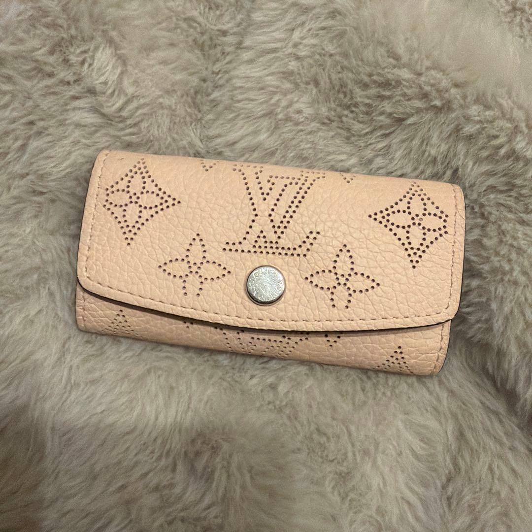 Louis Vuitton ピンクレザーキーケース マヒナ