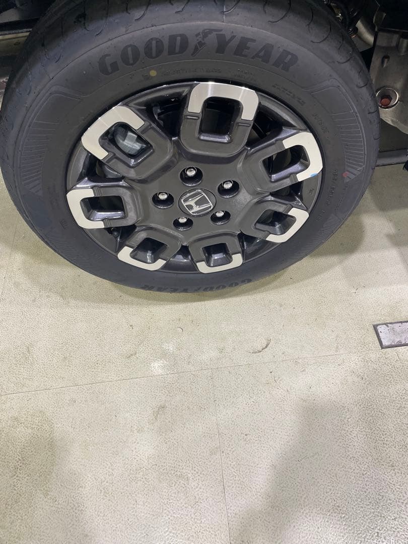 ホンダ 15インチ 現行型　フリードクロスター純正ホイールのみ4本