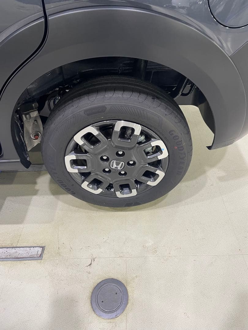 ホンダ 15インチ 現行型　フリードクロスター純正ホイールのみ4本