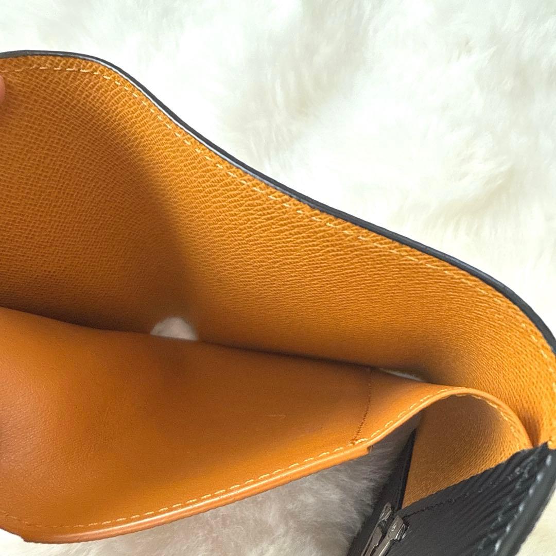 ルイヴィトン ポルトフォイユ ヴィクトリーヌ LV ロゴ3つ折り財布 エピ 黒