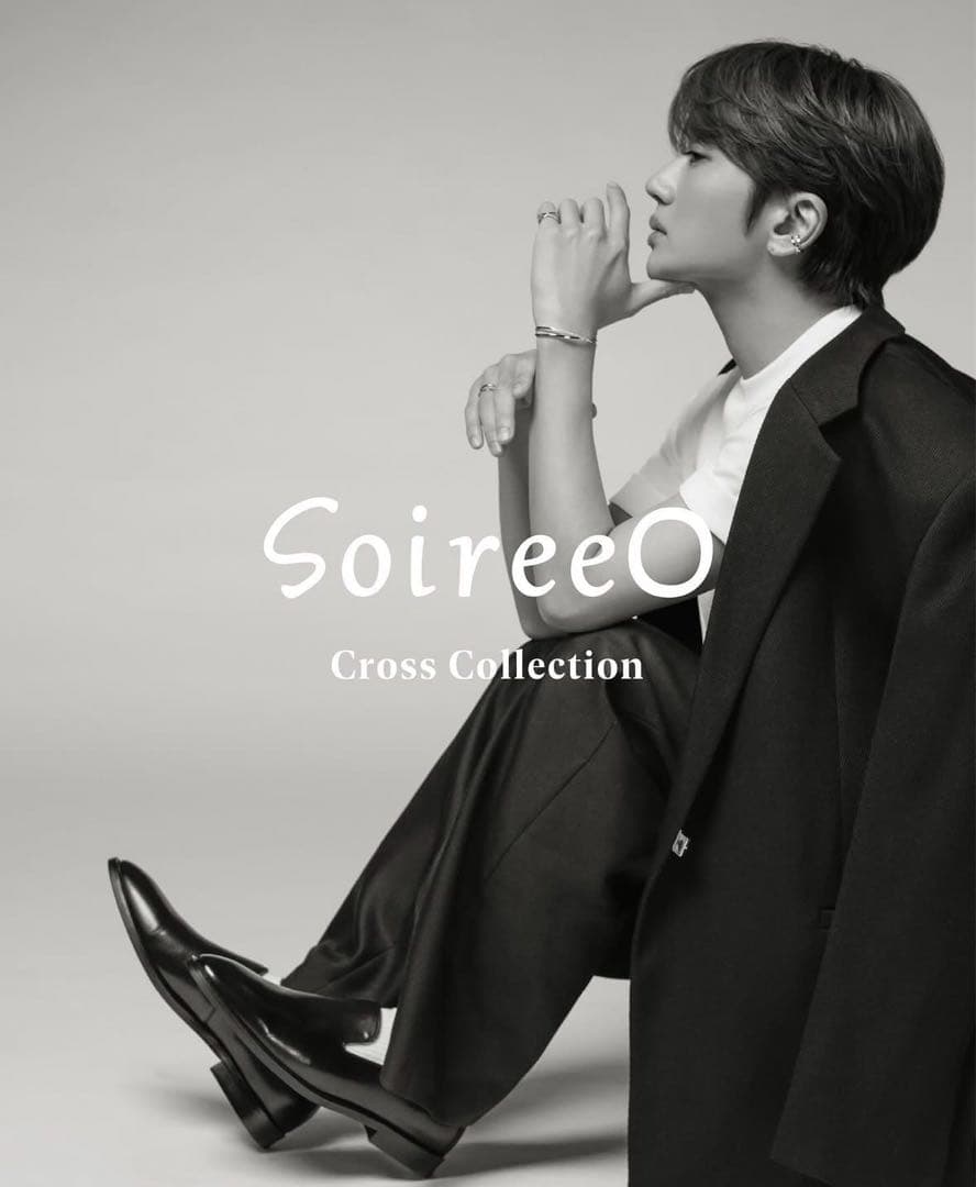 SoireeO K10ダイヤ付きクロスバングル