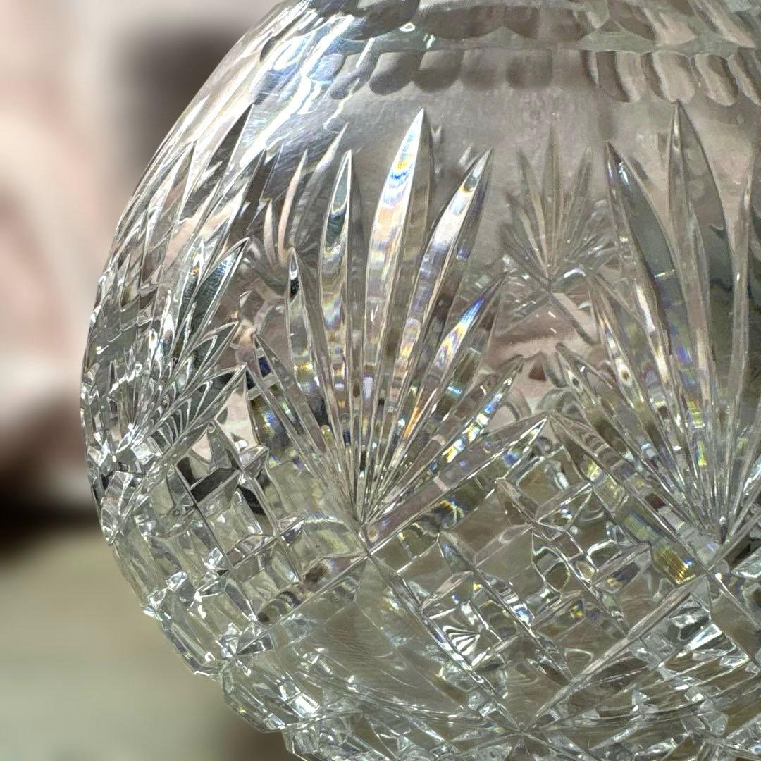 チェコ製 クリスタルガラス 花瓶 重厚 丸型 フラワーベース 高さ17cm