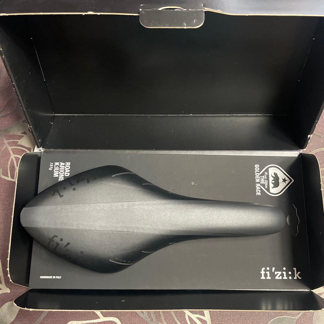fi'zi:k Arione R3 Kium サドル 185g