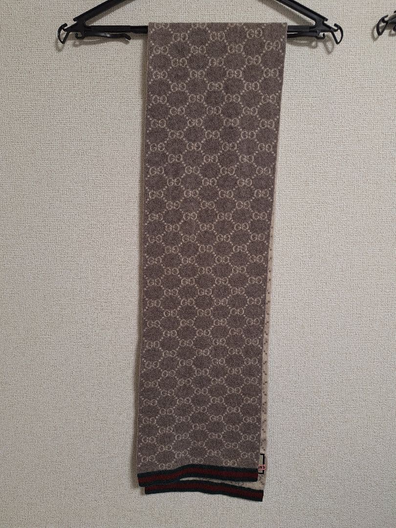 Gucci GGロゴマフラー グレー