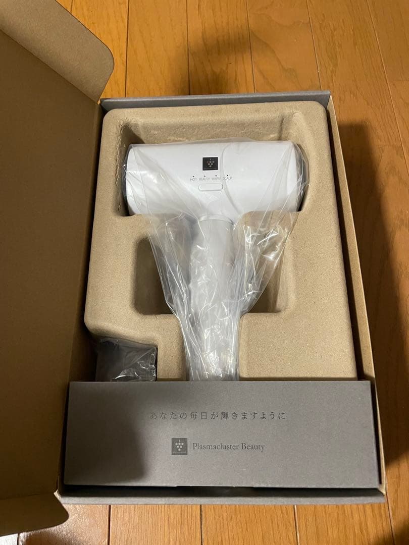 2025年製　シャープ プラズマクラスター　ドライヤー　IB-P802-W