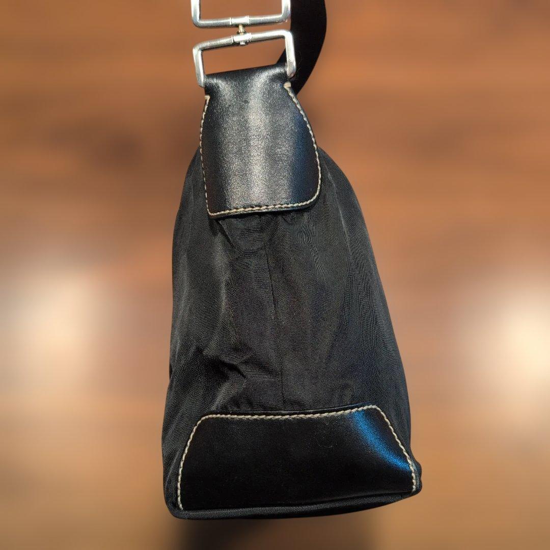 ​【美品】PRADA プラダ ナイロン ショルダーバッグ ブラック