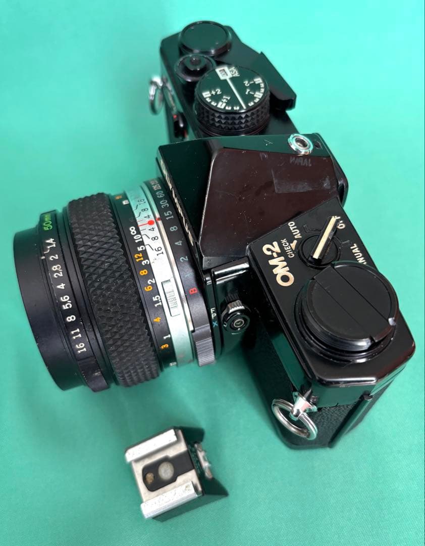 ★ OLYMPUS OM-2 BLACK + 標準レンズ 50mm F1.4