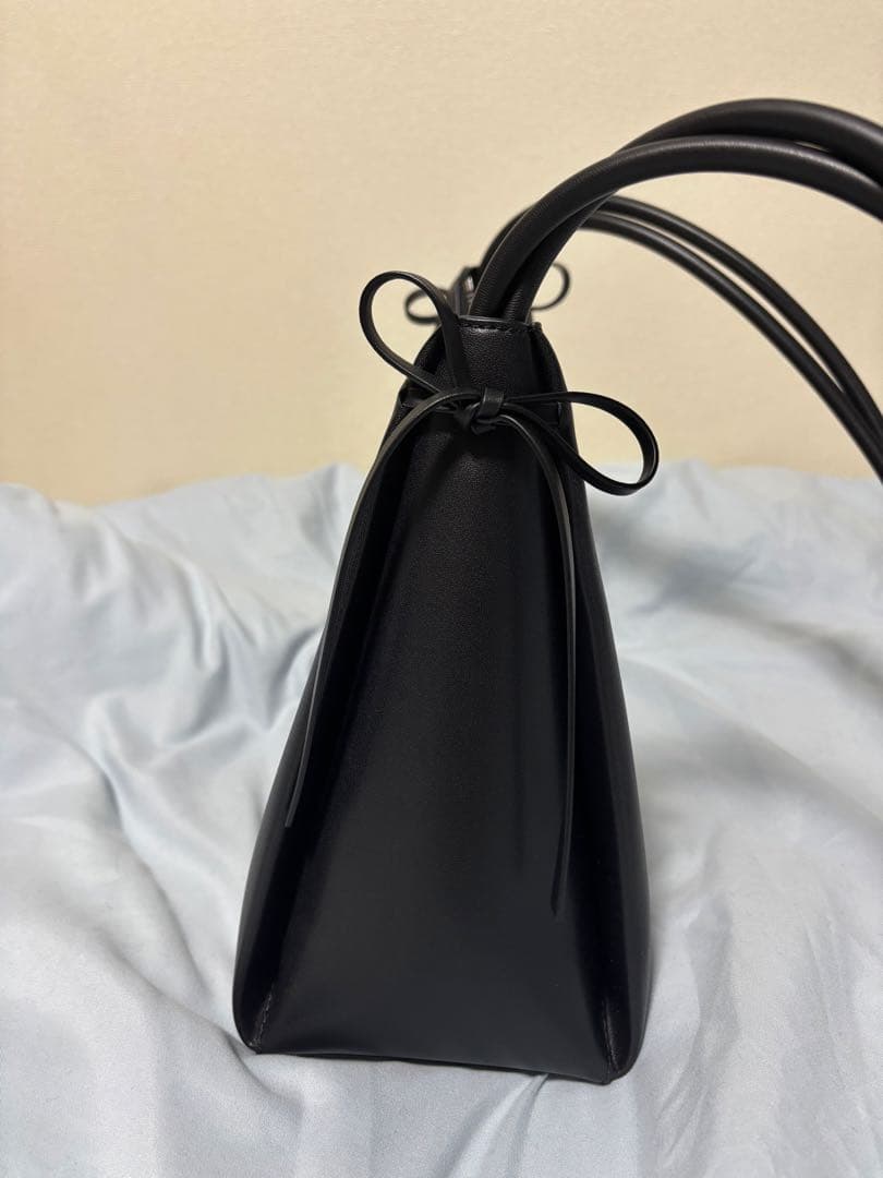 CHARLES & KEITH Hazel ヘーゼル ボウホーボーバッグ