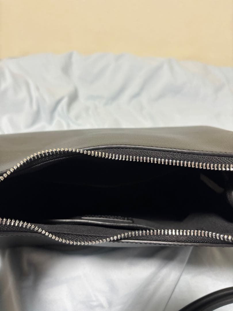 CHARLES & KEITH Hazel ヘーゼル ボウホーボーバッグ