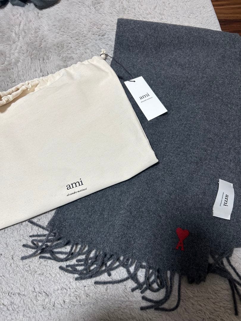 AMI Paris マフラー