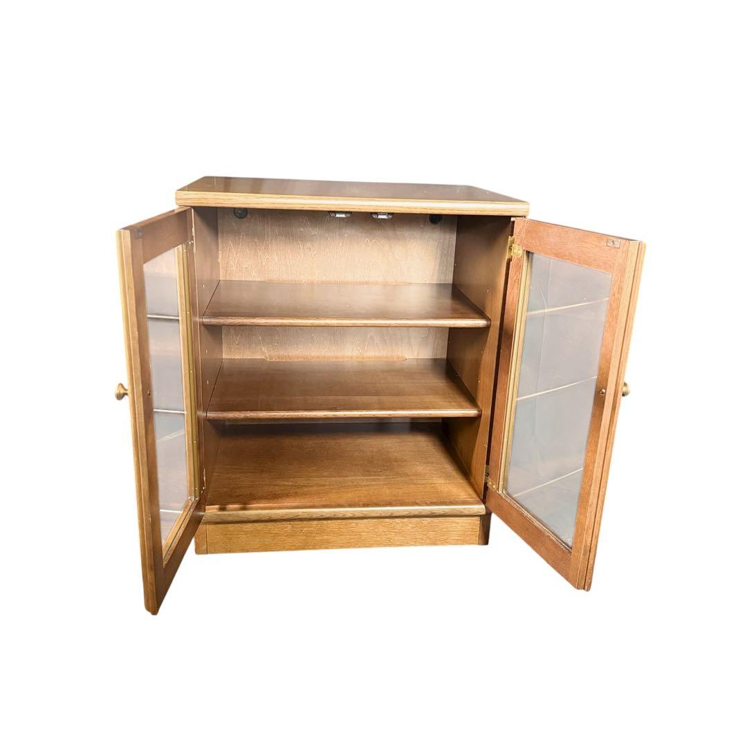 HR867 カリモク　キャビネット　両開き　ガラスキャビネット