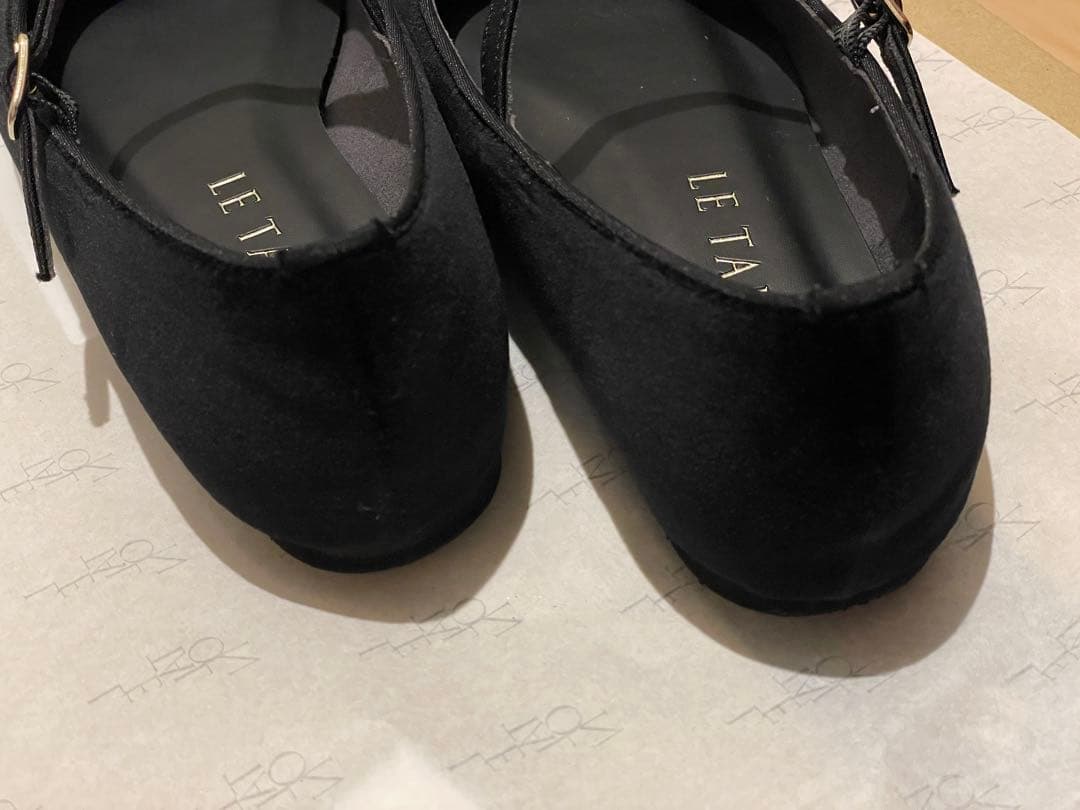 【R-R】【美品】LE TALON ブラック フラットシューズ 23.0