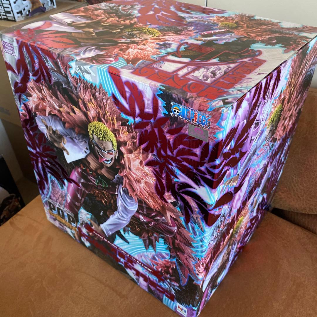 ドフラミンゴ　POP MAXIMUM フィギュア　ワンピース