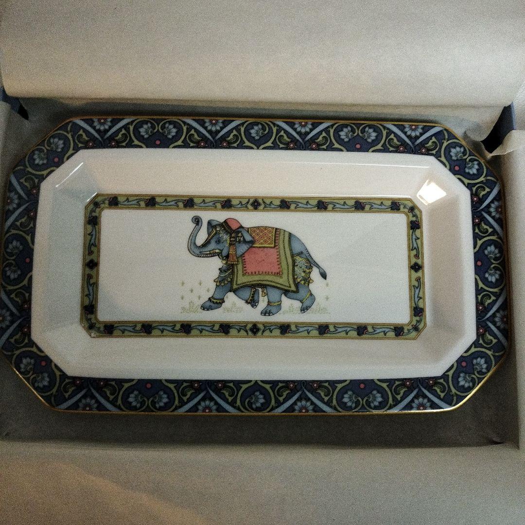 【未使用】ウェッジウッド　ブルーエレファント　長皿 (エコメルカリ便)