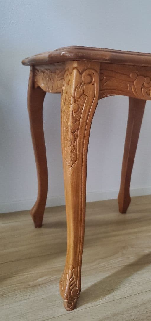 ​【イタリア製】アンティーク調 サイドテーブル 象嵌細工 猫脚 コーヒーテーブル