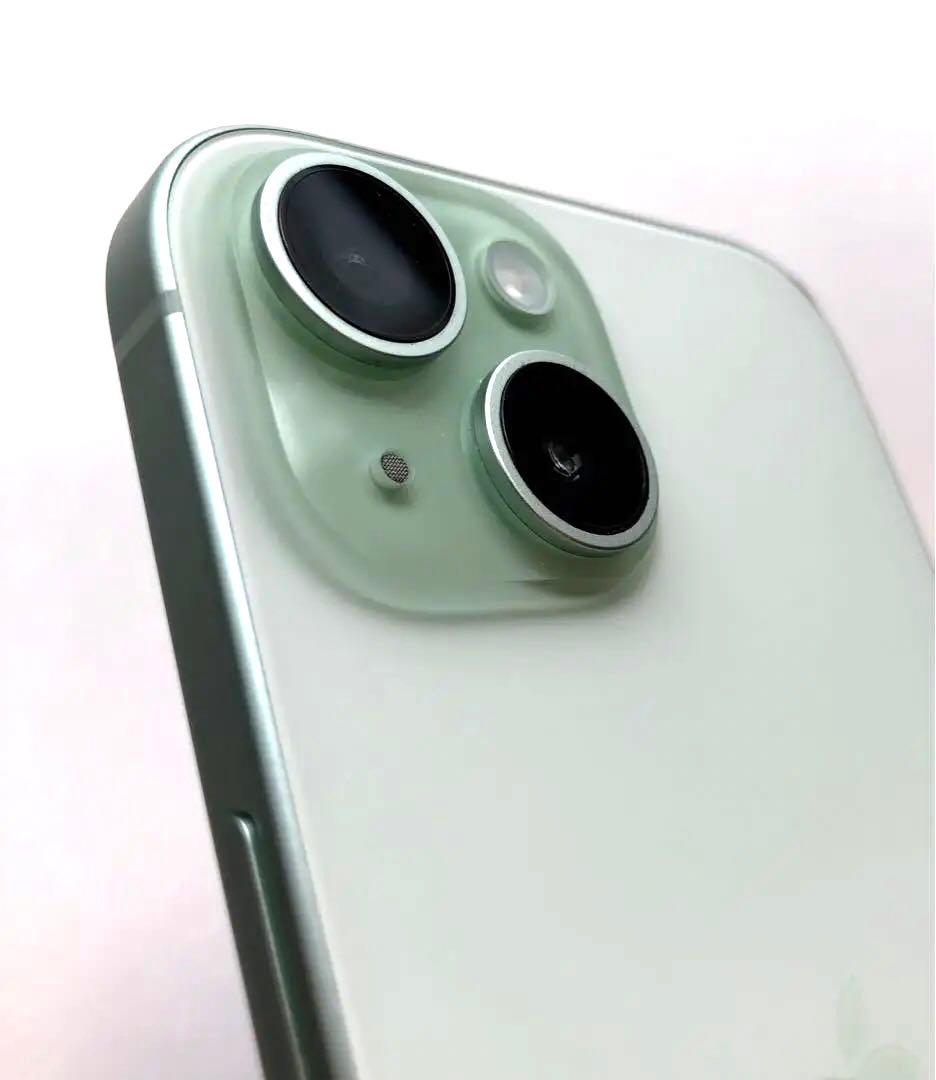 【超美品】Apple iPhone 15 128GB ミッドナイトグリーン 本体