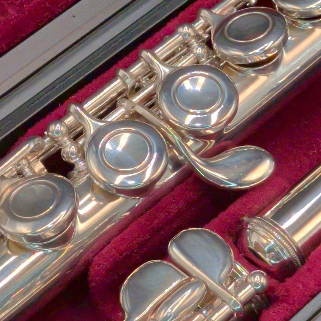 フルート　調整済　美品　ヤマハYFL221SⅡ（銀メッキ仕上げ）