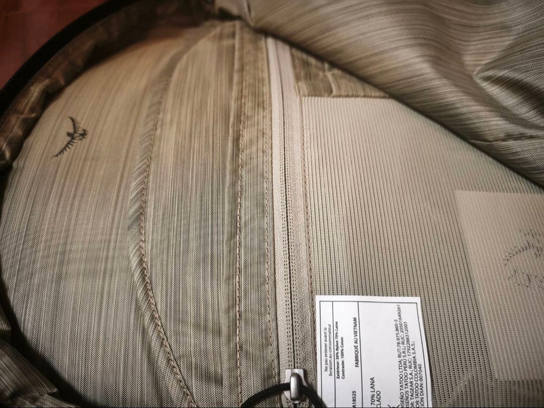 【最終値下げ・ほぼ未使用】OSPREY オスプレイ アーケインラージデイ