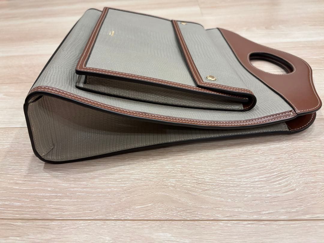 M*N様 美品バーバリー トップステッチ クロコ型押し ハンド/ショルダーバッグ