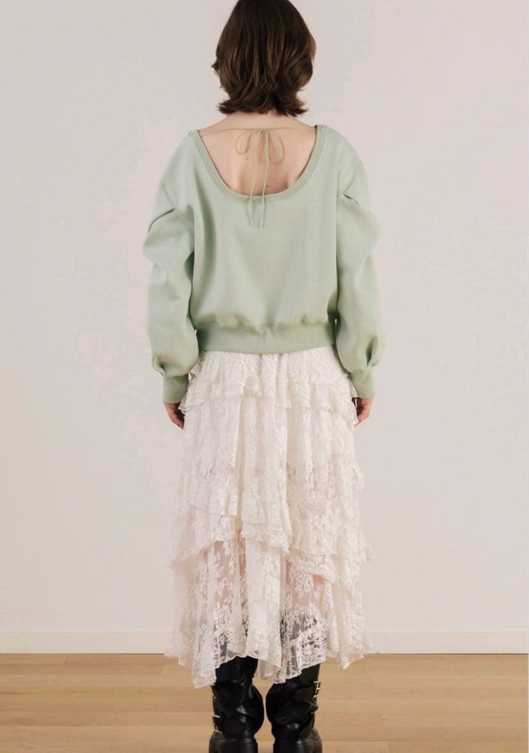 【THE TOE】Opern Off-shoulder Sweat