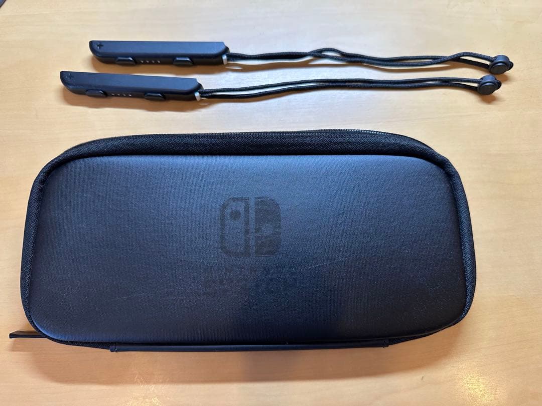 Nintendo Switch 本体 付属品あり 純正ケース付き 動作確認済