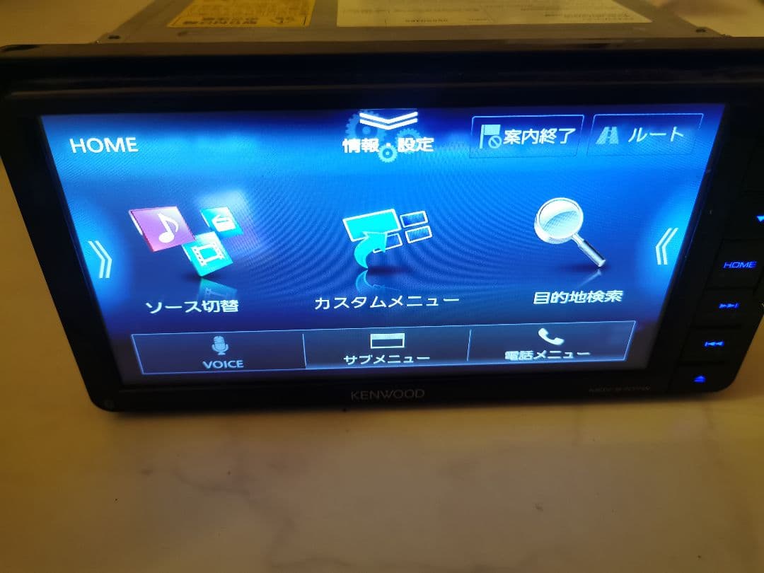 KENWOOD　カーナビ　MDV−S707W　2020年製