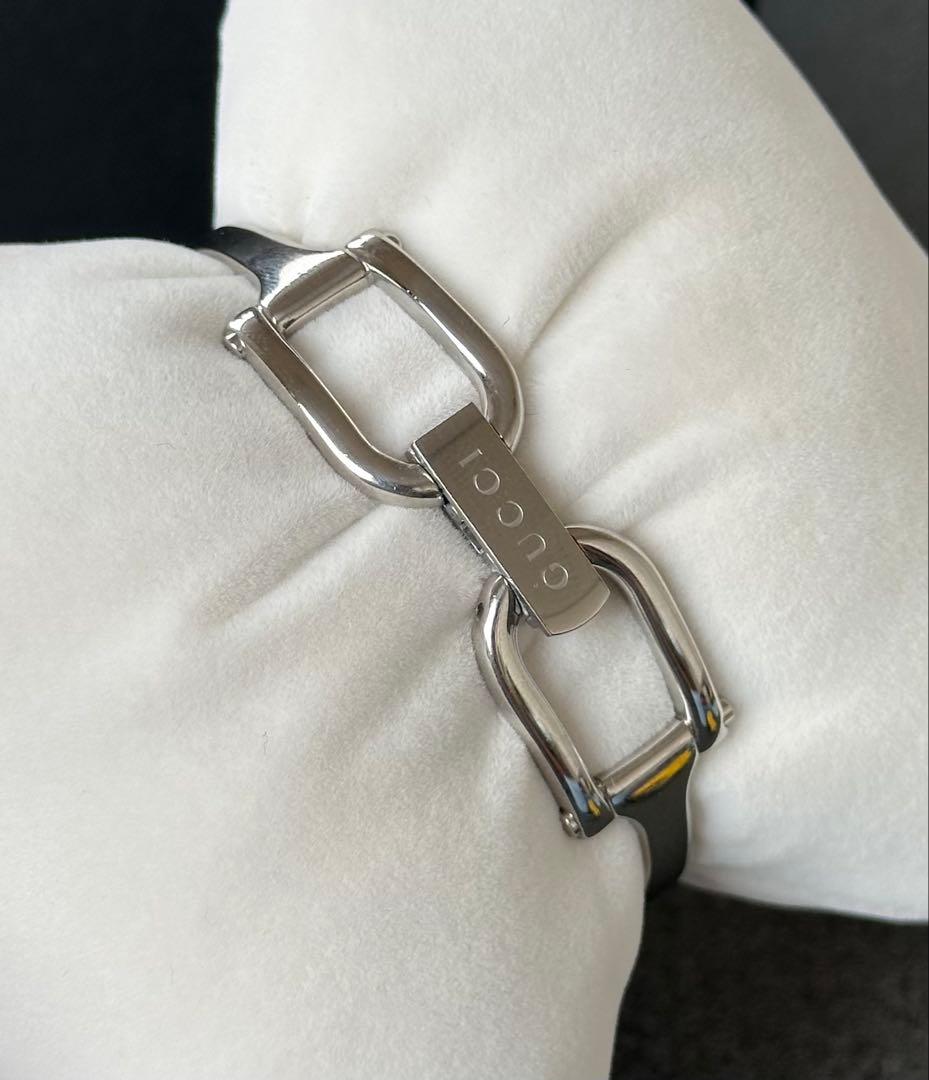 GUCCI グッチ 時計 1500L シルバー バングル 1Pダイヤ螺鈿文字盤