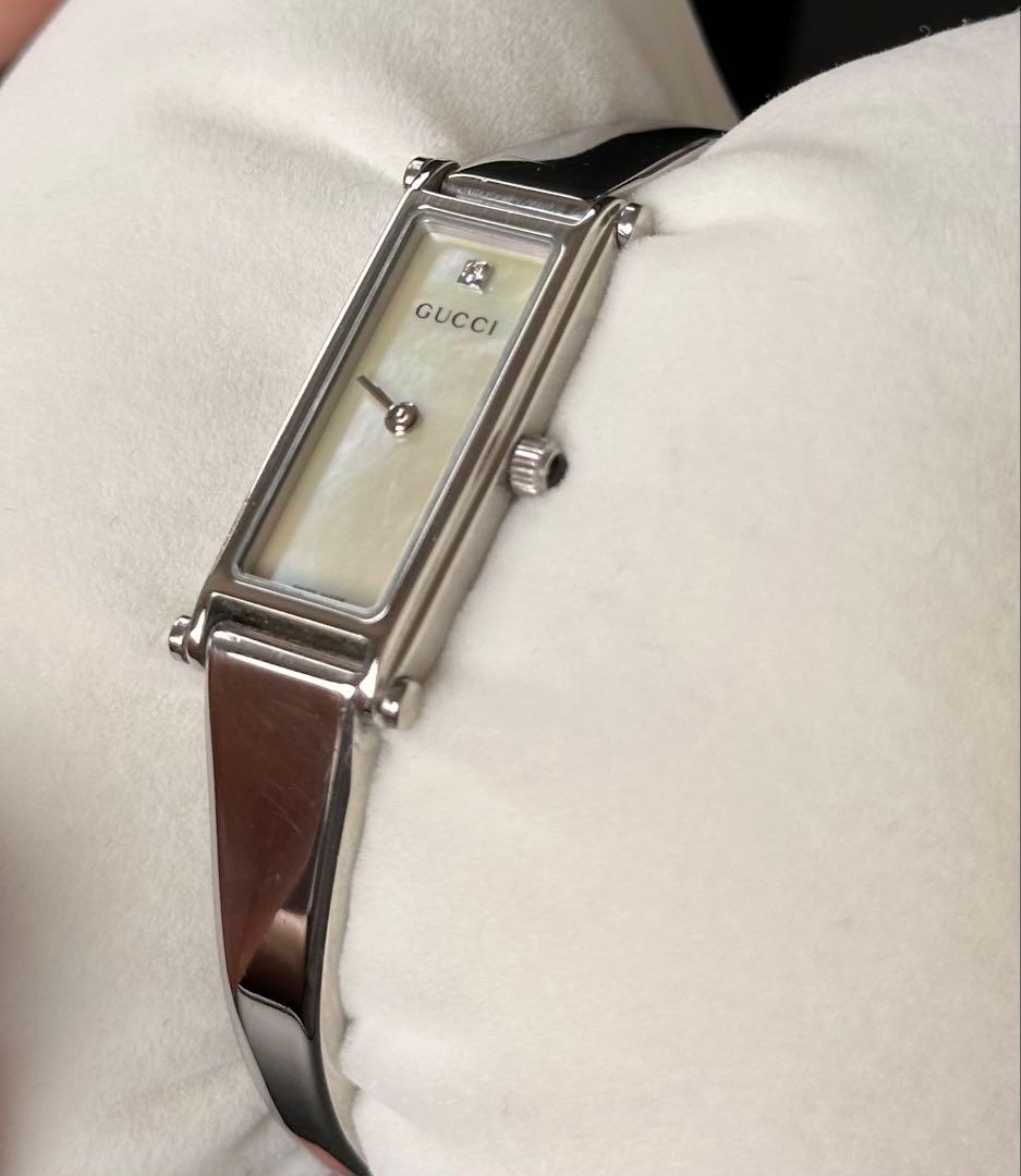 GUCCI グッチ 時計 1500L シルバー バングル 1Pダイヤ螺鈿文字盤