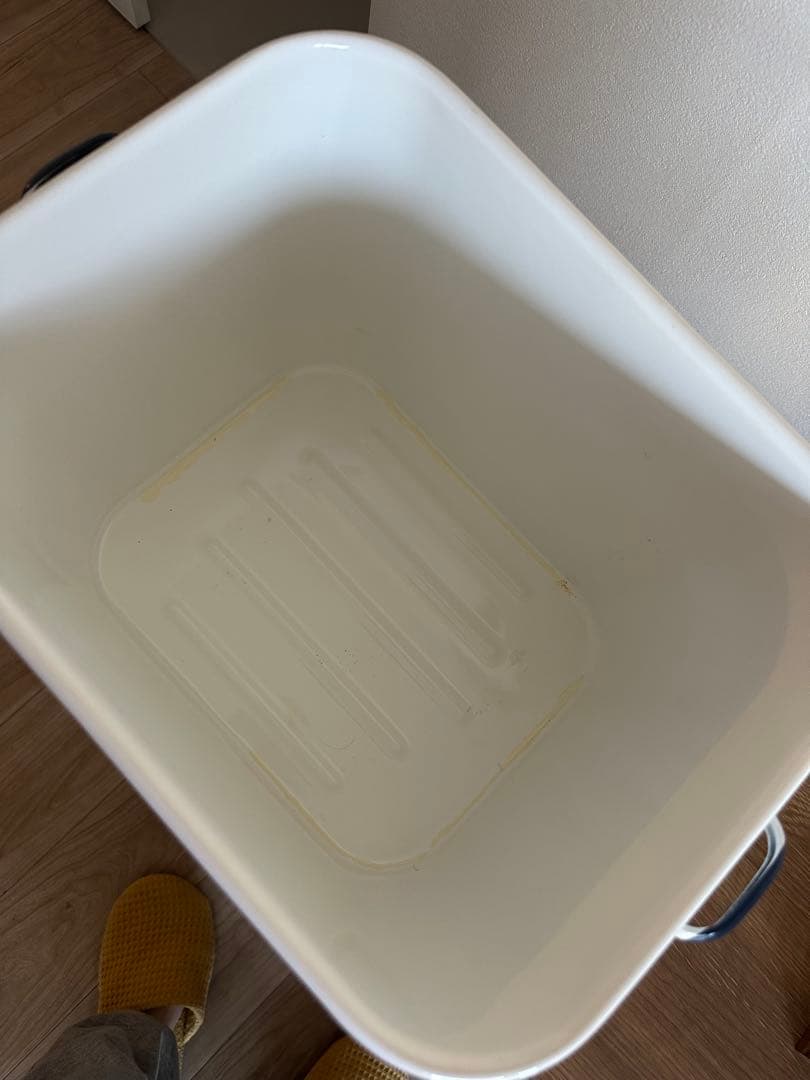 ホワイト メタル ブレッドボックス　ホーロー