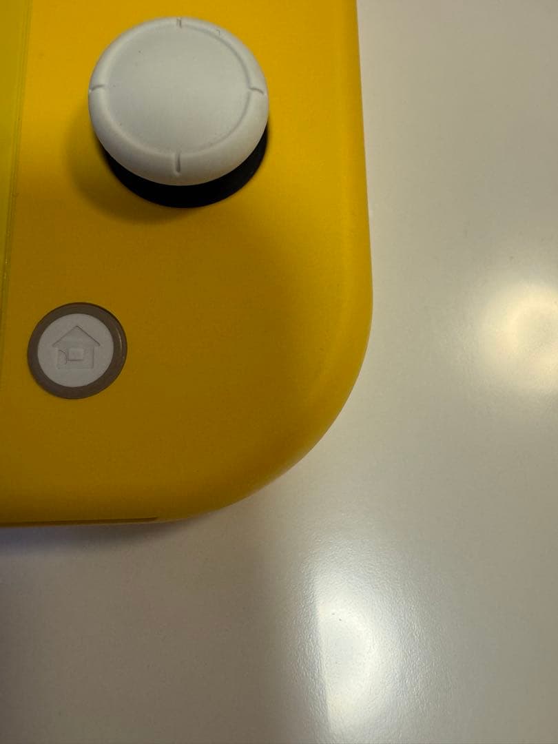 Nintendo Switch Lite イエロー 外箱あり