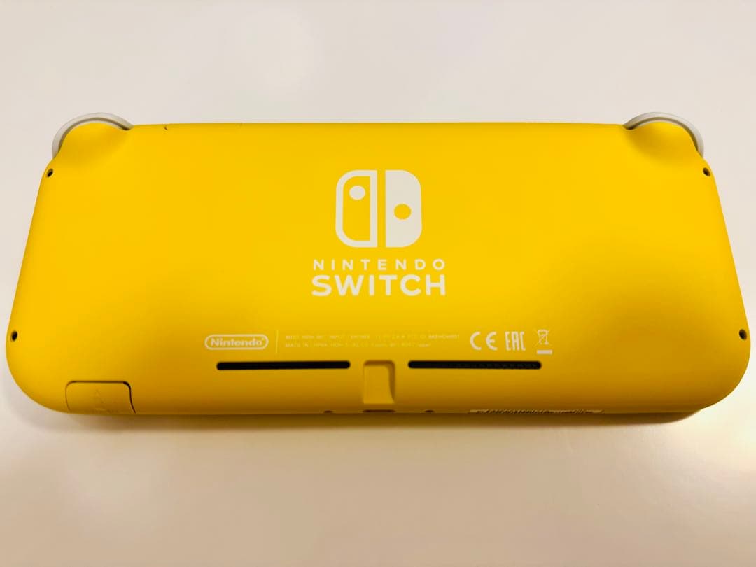 Nintendo Switch Lite イエロー 外箱あり