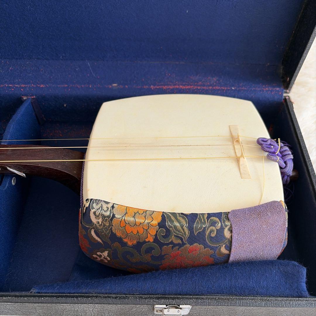 ば*ん様 三味線 民謡三味線 中棹 東さわり付き 紅木胴 ハードケース付き