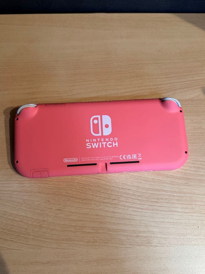 任天堂　Switchライト　ジャンク