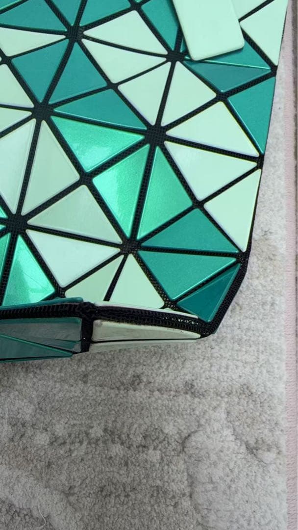 BAOBAO バオバオ イッセイミヤケ　ルーセントグリーン トートバッグ