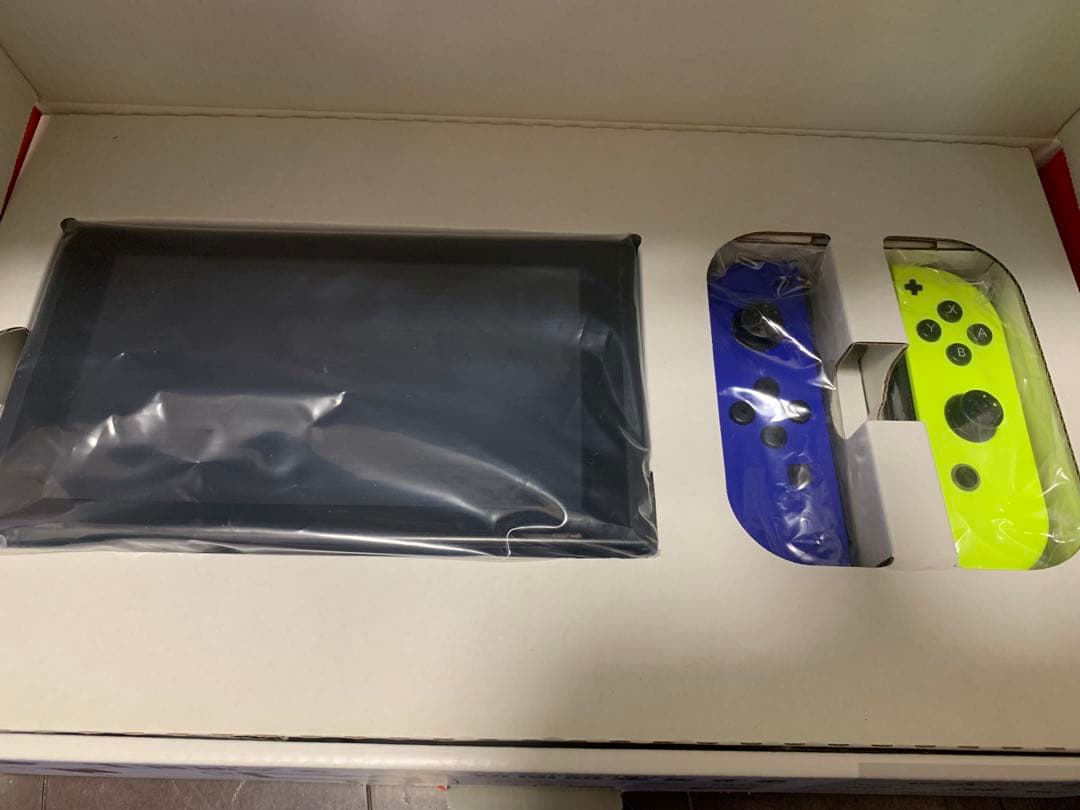Nintendo Switch 本体 青/緑 Joy-Con