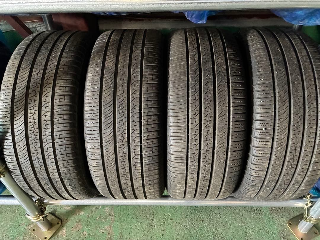 ごえもんさん専用285/45/22 タイヤのみ4本　オールシーズン