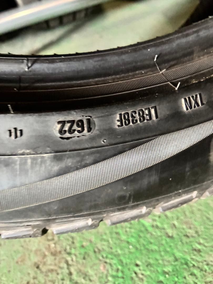 ごえもんさん専用285/45/22 タイヤのみ4本　オールシーズン