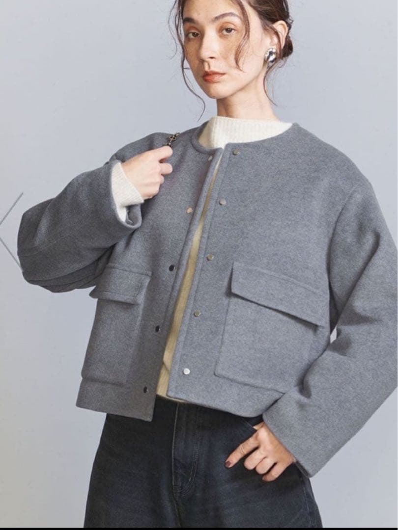 ⚫︎さくら⚫︎ビューティーアンドユース　ノーカラーショートコート S グレー