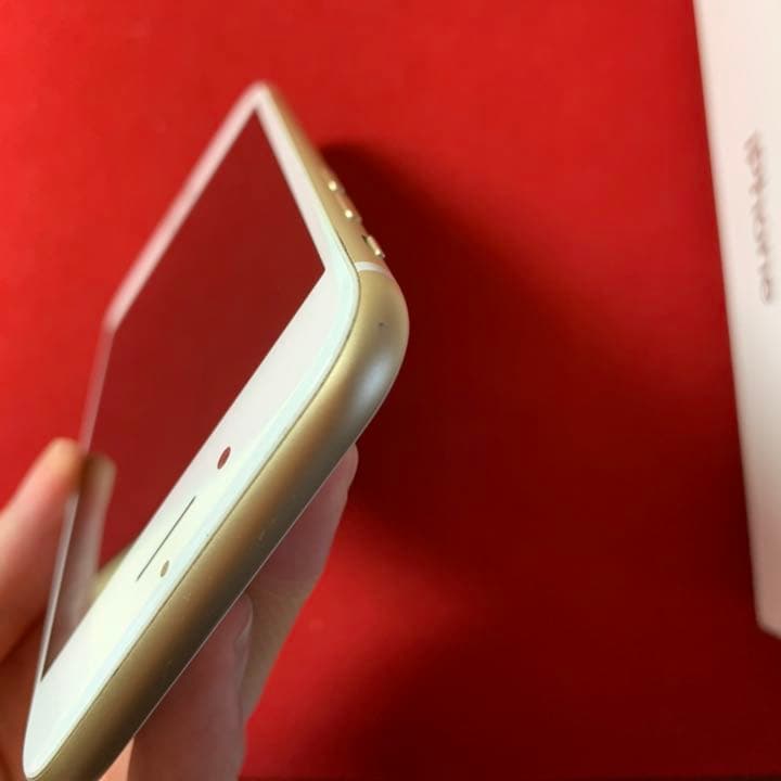 iPhone7 128GB GOLD 本体 SIMフリー 新品正規イアホン付き