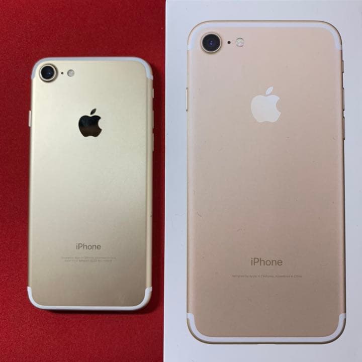 iPhone7 128GB GOLD 本体 SIMフリー 新品正規イアホン付き