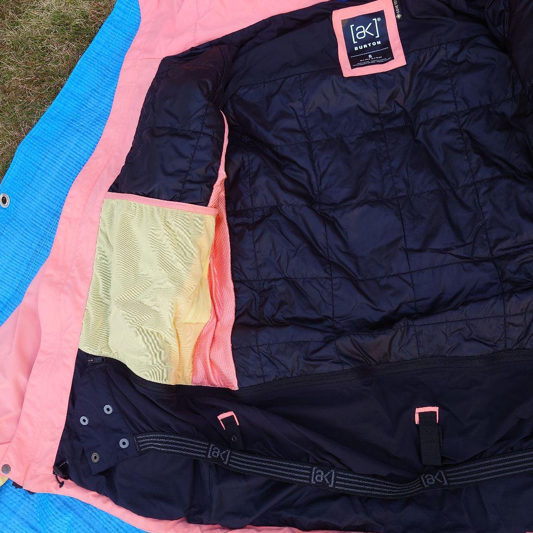 Burton [ak] スノーボードウェア Sサイズ