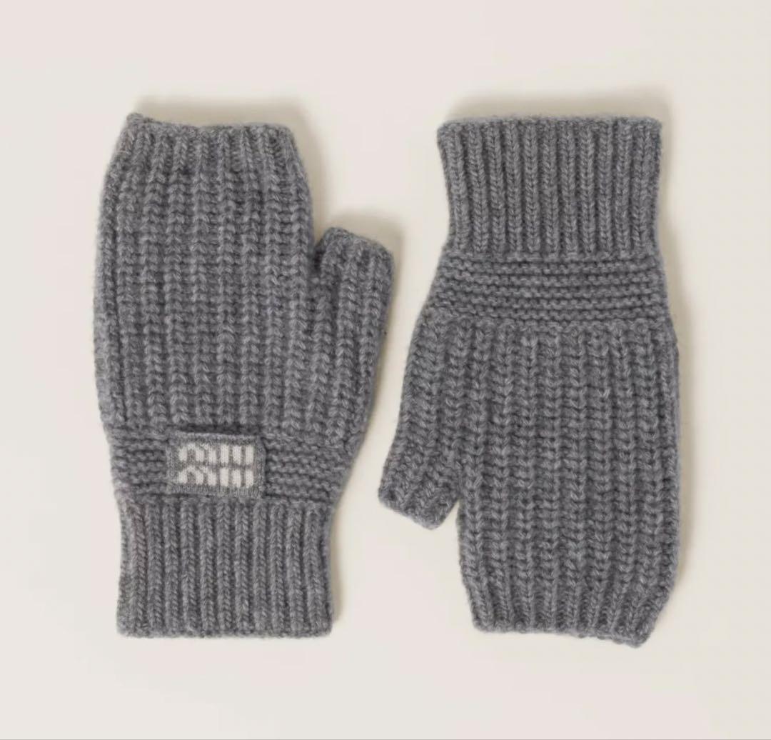 【新品未使用】MIU MIU『ウールxカシミヤ グローブ』　本日お値下げ