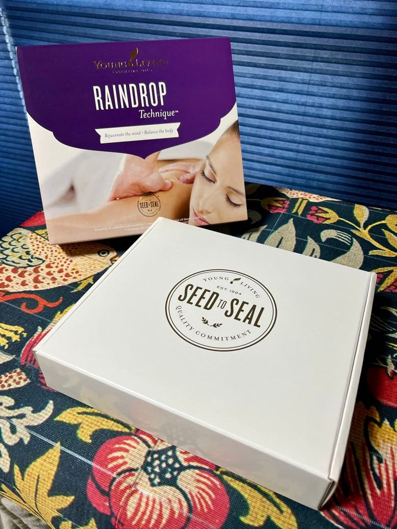 ヤングリビング　レインドロップテクニック　Raindrop Technique